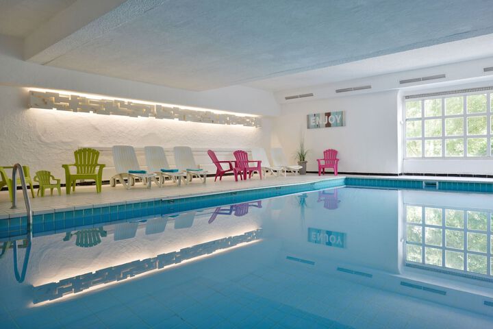 Pool 35 of 51