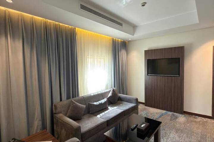 Room 35 of 59