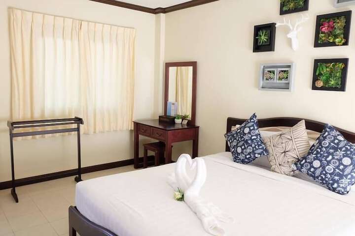 Room 27 of 54