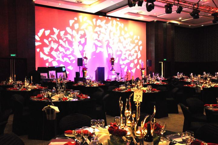 Ballroom/Hall 71 of 118