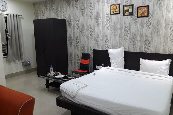 Room 5 of 23