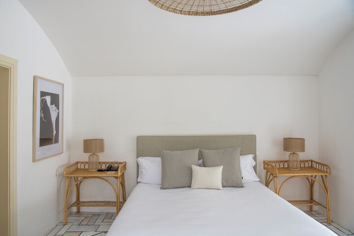 Room 16 of 107