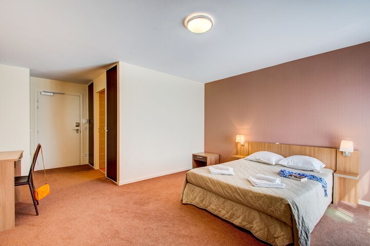 Room 8 of 57