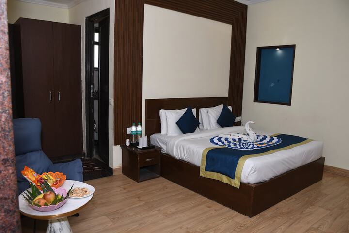 Room 42 of 86