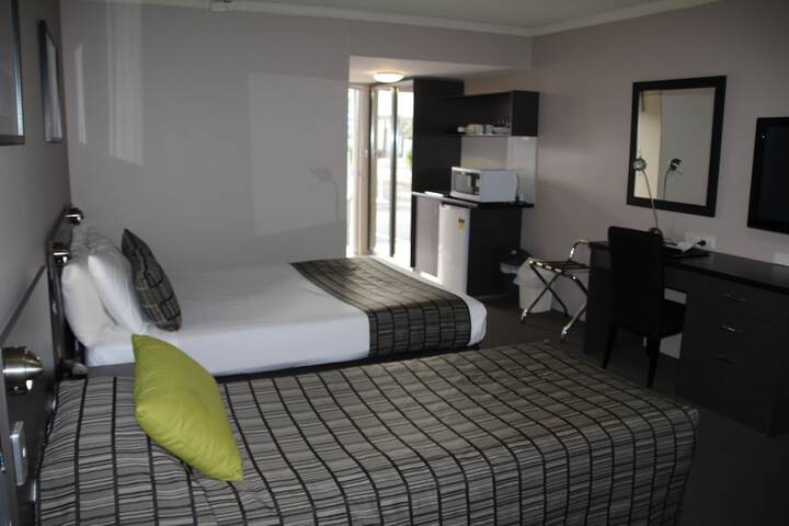 Room 8 of 38