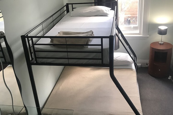 Room 5 of 35