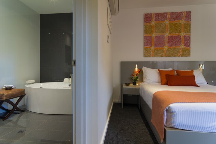Room 10 of 40