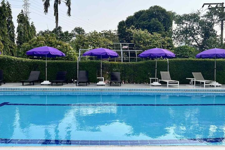 Pool 87 of 159