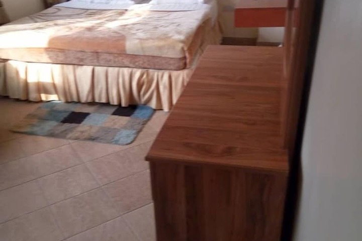 Room 12 of 49