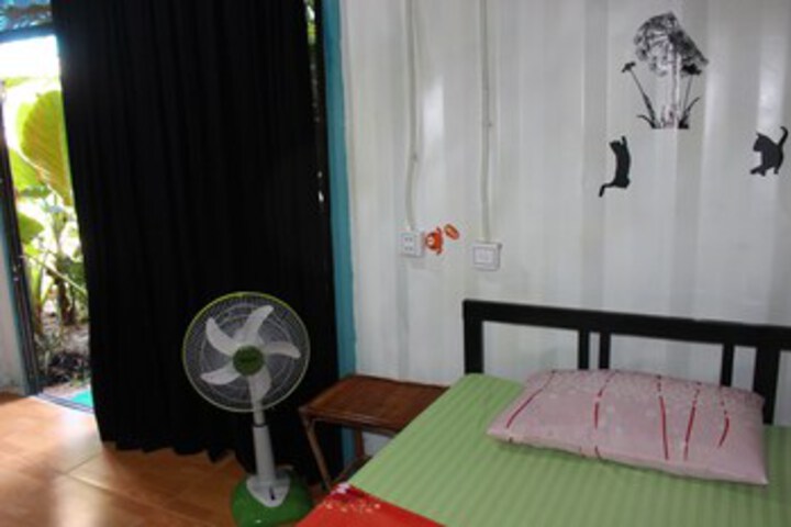 Room 38 of 74