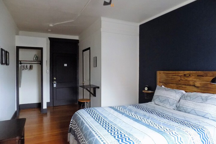 Room 17 of 63