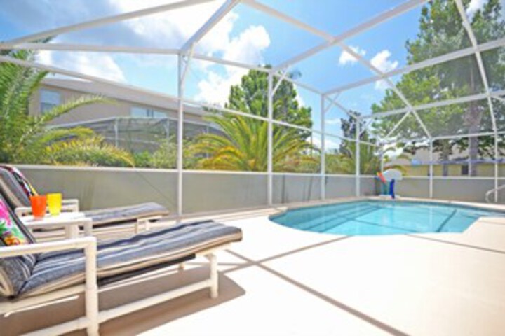 Pool 26 of 51