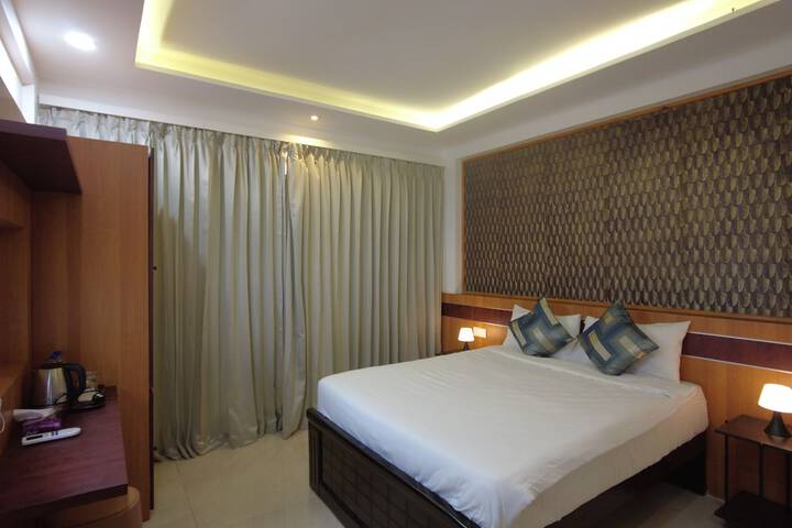 Room 2 of 22