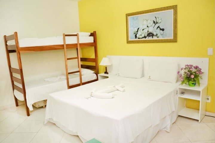 Room 8 of 25
