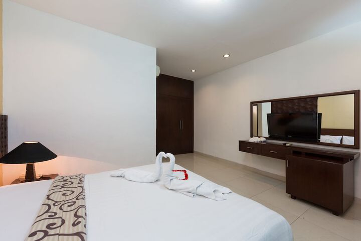 Room 26 of 46