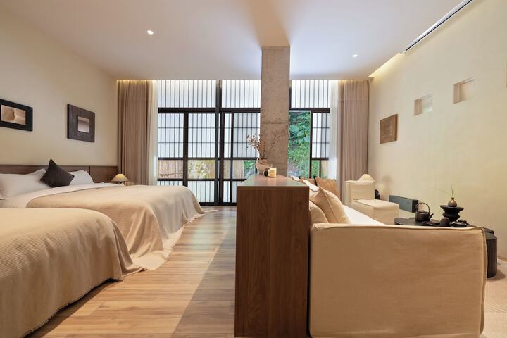 Room 10 of 58