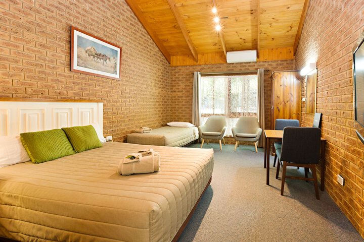 Room 3 of 19