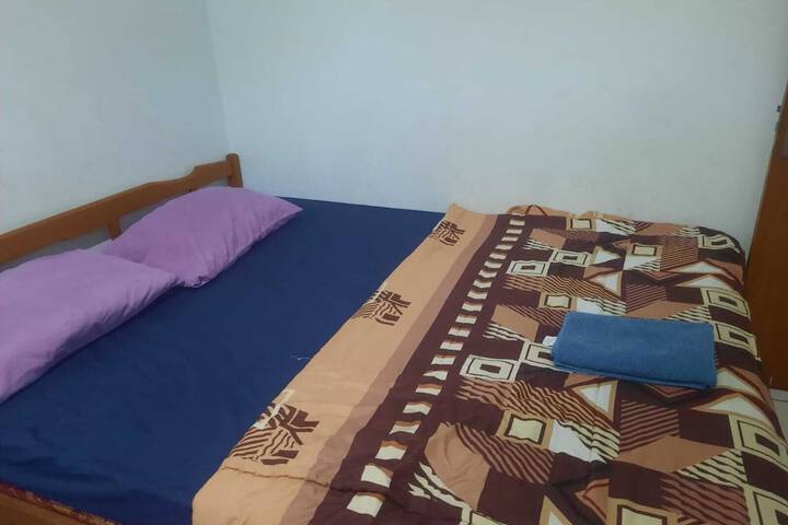Room 7 of 14