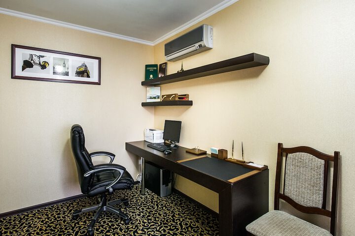 Room 26 of 38