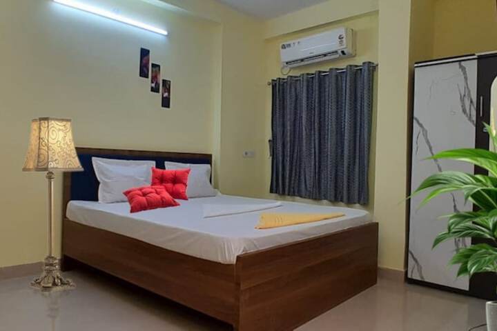 Room 3 of 11