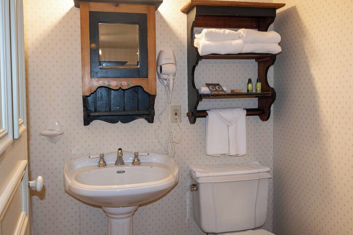 Room 12 of 31