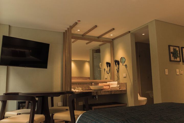 Room 45 of 132