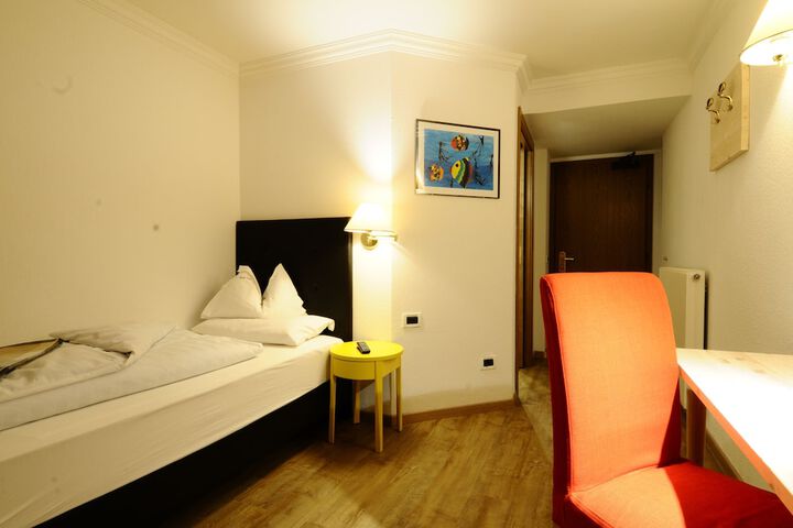 Room 20 of 59