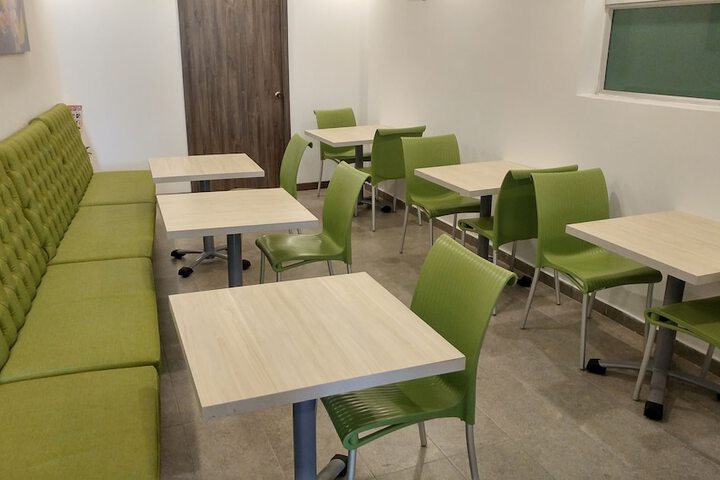 Business Center 19 of 19