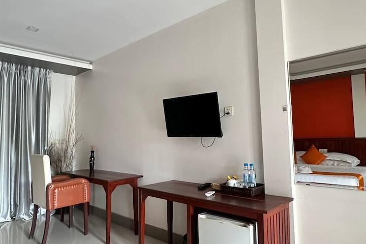 Room 6 of 34