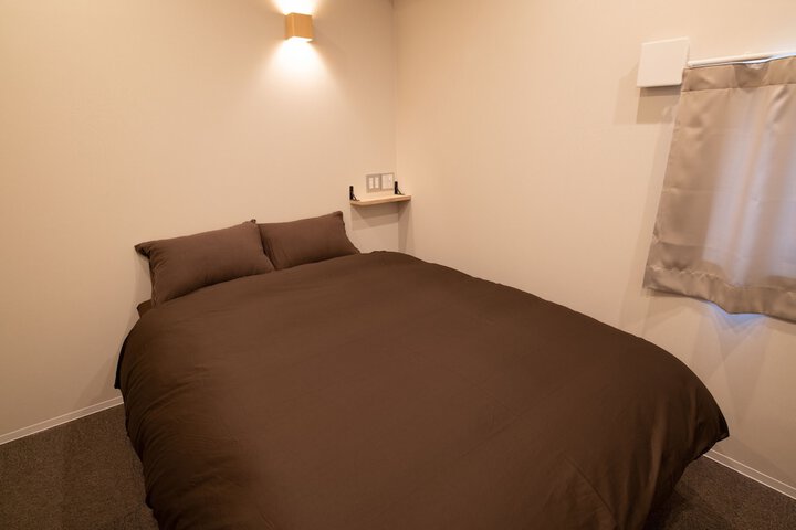 Room 16 of 50