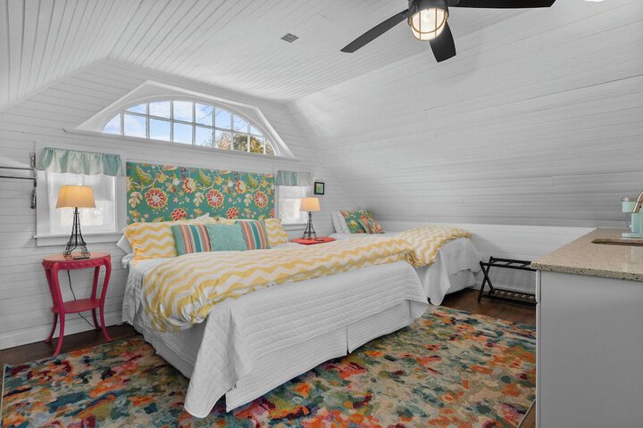 Room 17 of 48