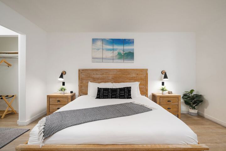 Room 7 of 19