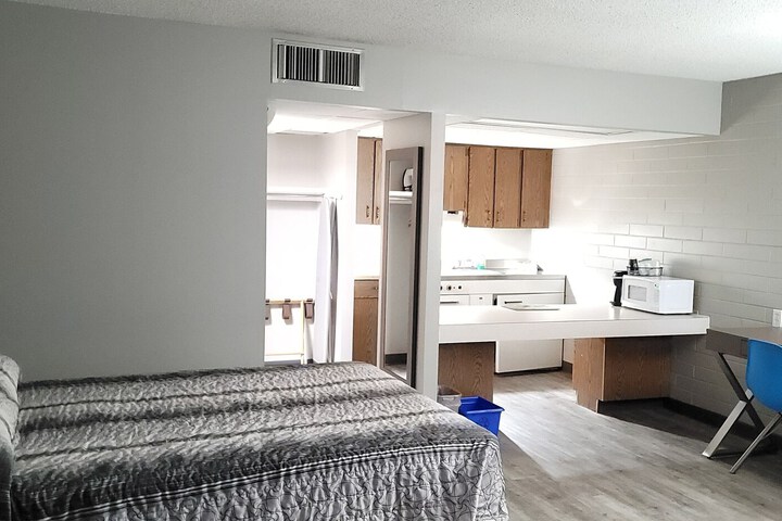 Room 16 of 60