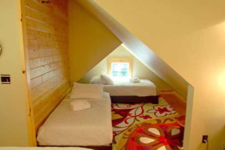 Room 239 of 697