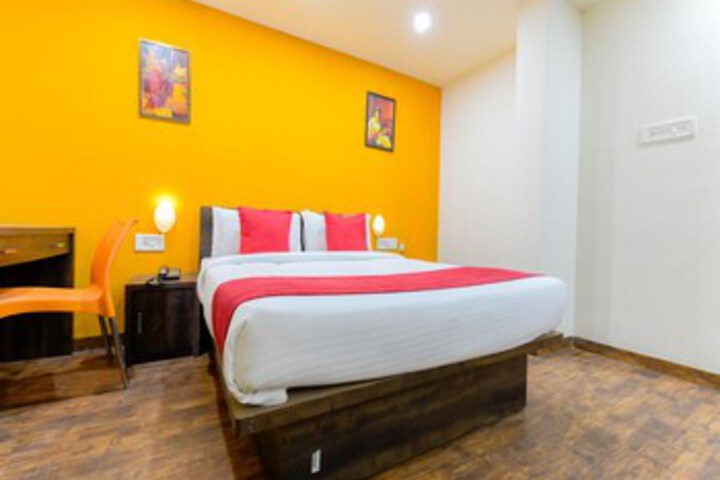 Room 18 of 22