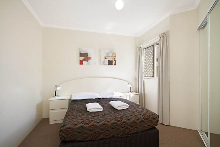 Room 10 of 83