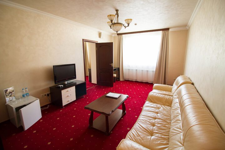 Room 12 of 39