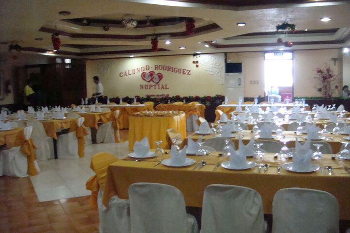 Ballroom/Hall 6 of 13