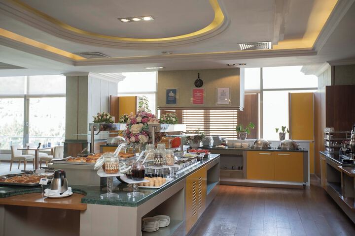 Breakfast buffet