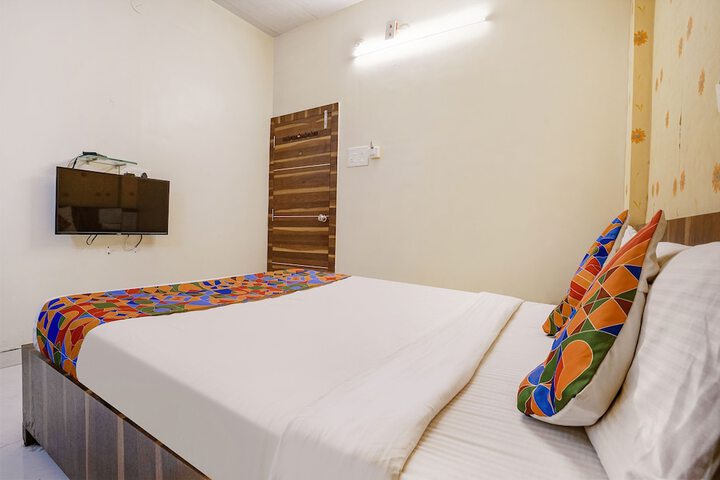 Room 13 of 29