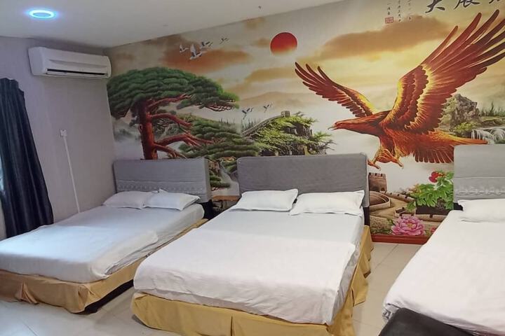 Room 33 of 52