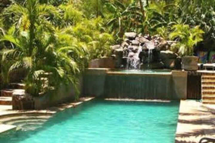 Pool 15 of 24