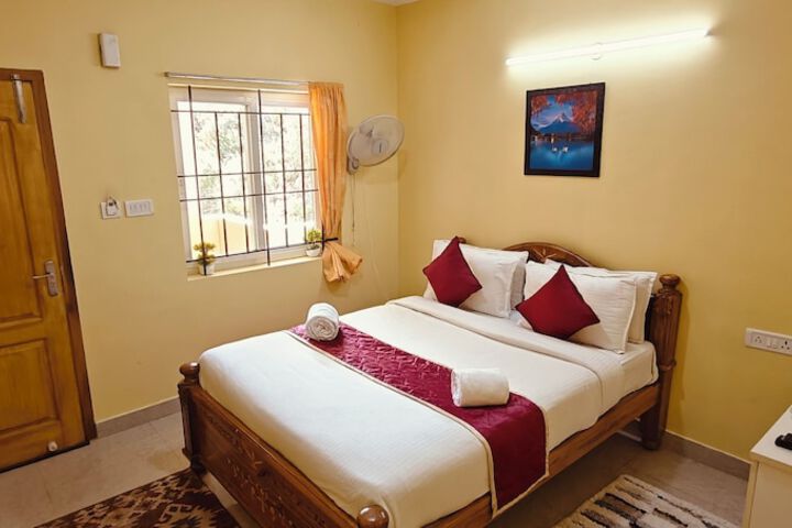 Room 3 of 68