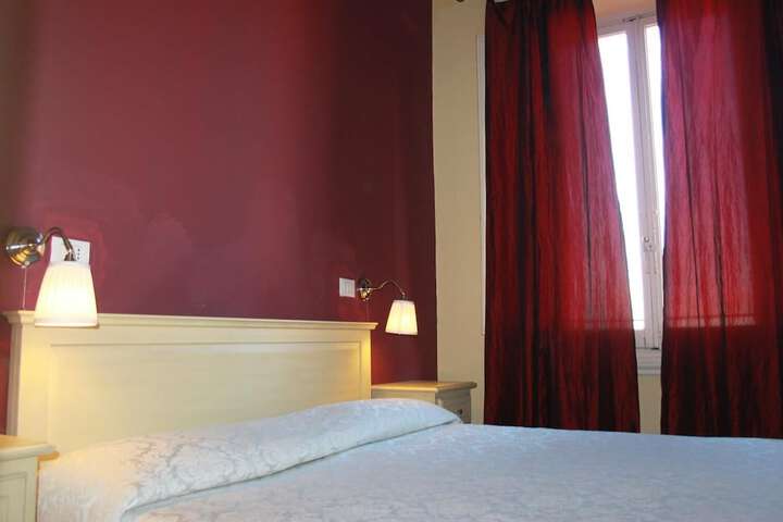 Room 22 of 36
