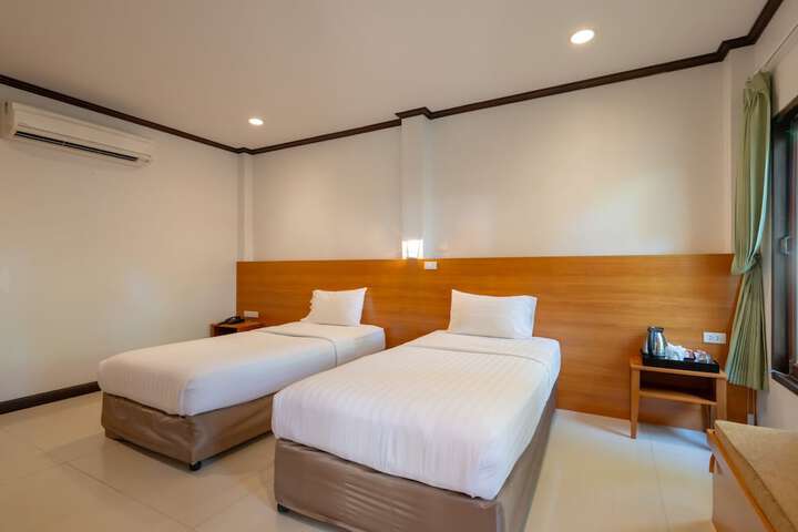Room 15 of 63