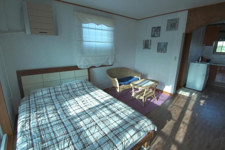Room 12 of 34