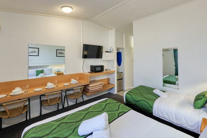 Room 17 of 29