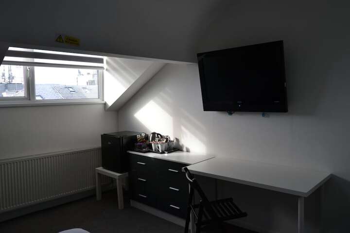 Room 32 of 105