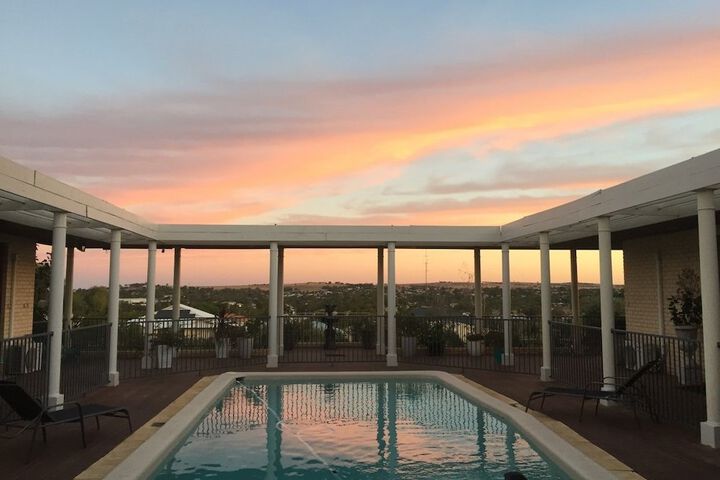 Pool 20 of 29