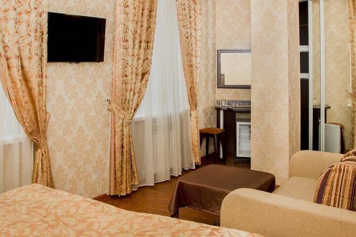 Room 27 of 54